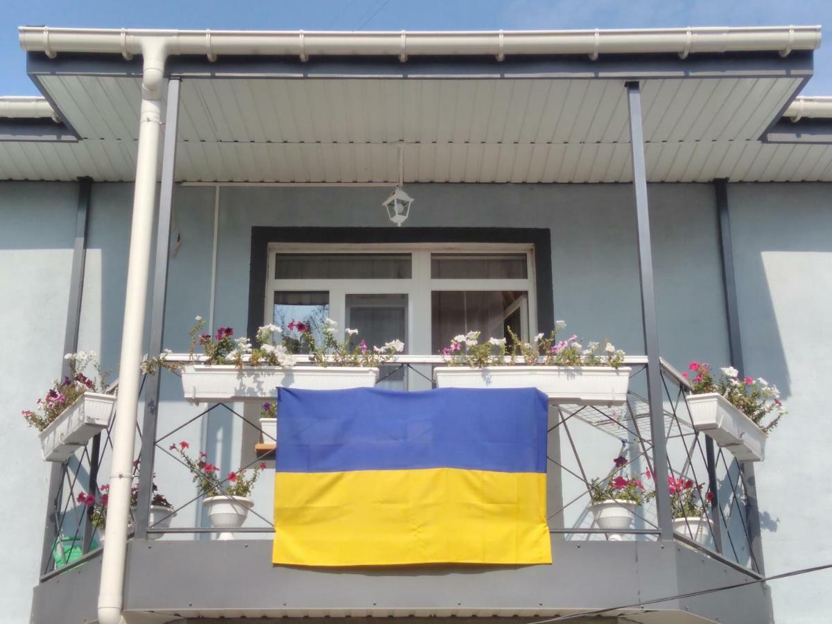 Отель "Swallow House" Čerkasy Exteriér fotografie
